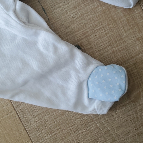 NWT Baby Boy Footed Sleeper, 1 month - Picture 4 of 6